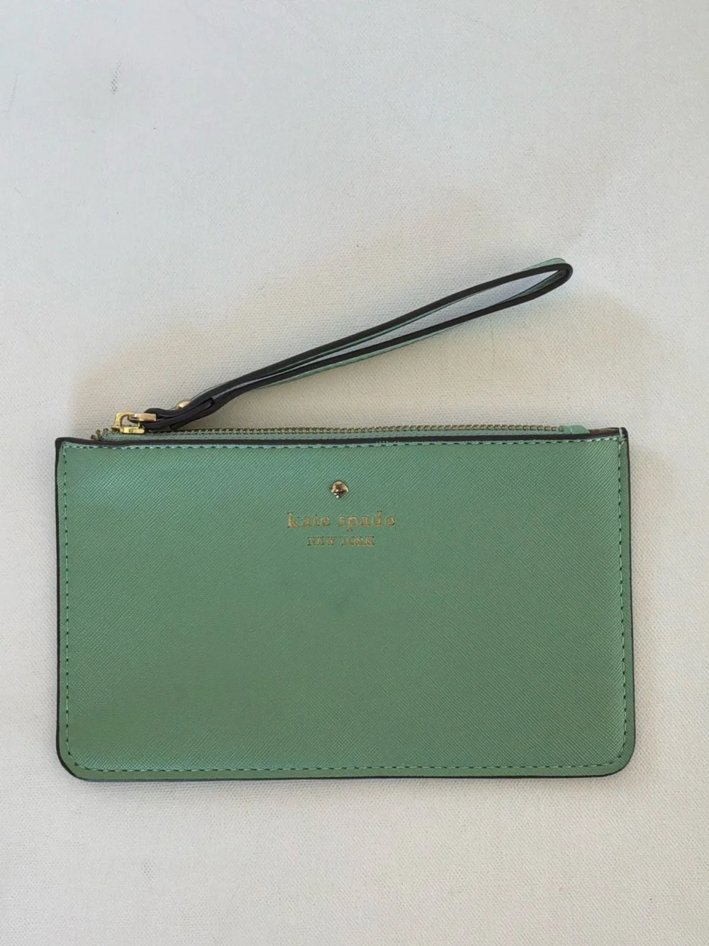 Kate Spade New York Mint Green Saffiano Leather Wristlet Pouch Wallet
